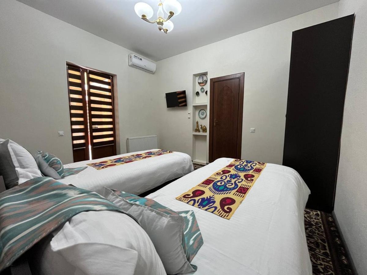Old Safari Golden Location Guest House Buchara Buitenkant foto