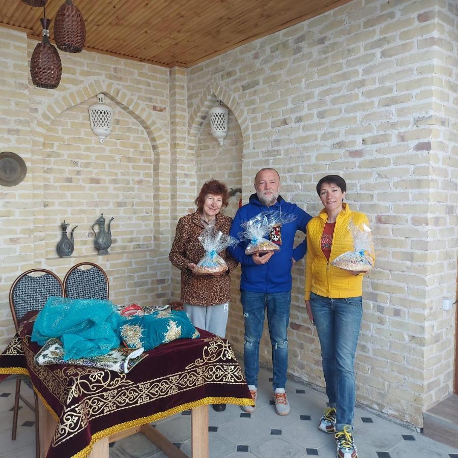 Old Safari Golden Location Guest House Buchara Buitenkant foto