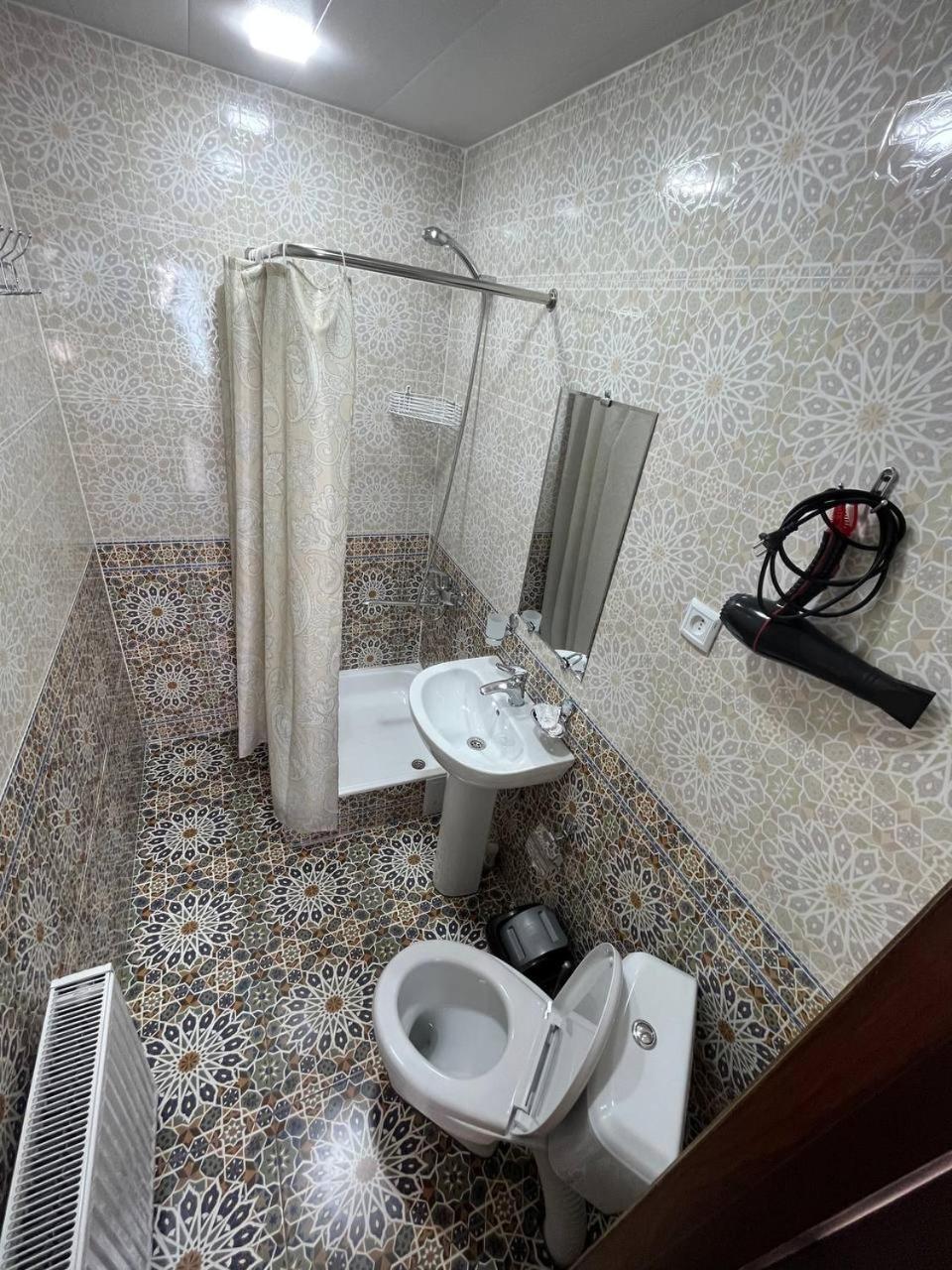 Old Safari Golden Location Guest House Buchara Buitenkant foto